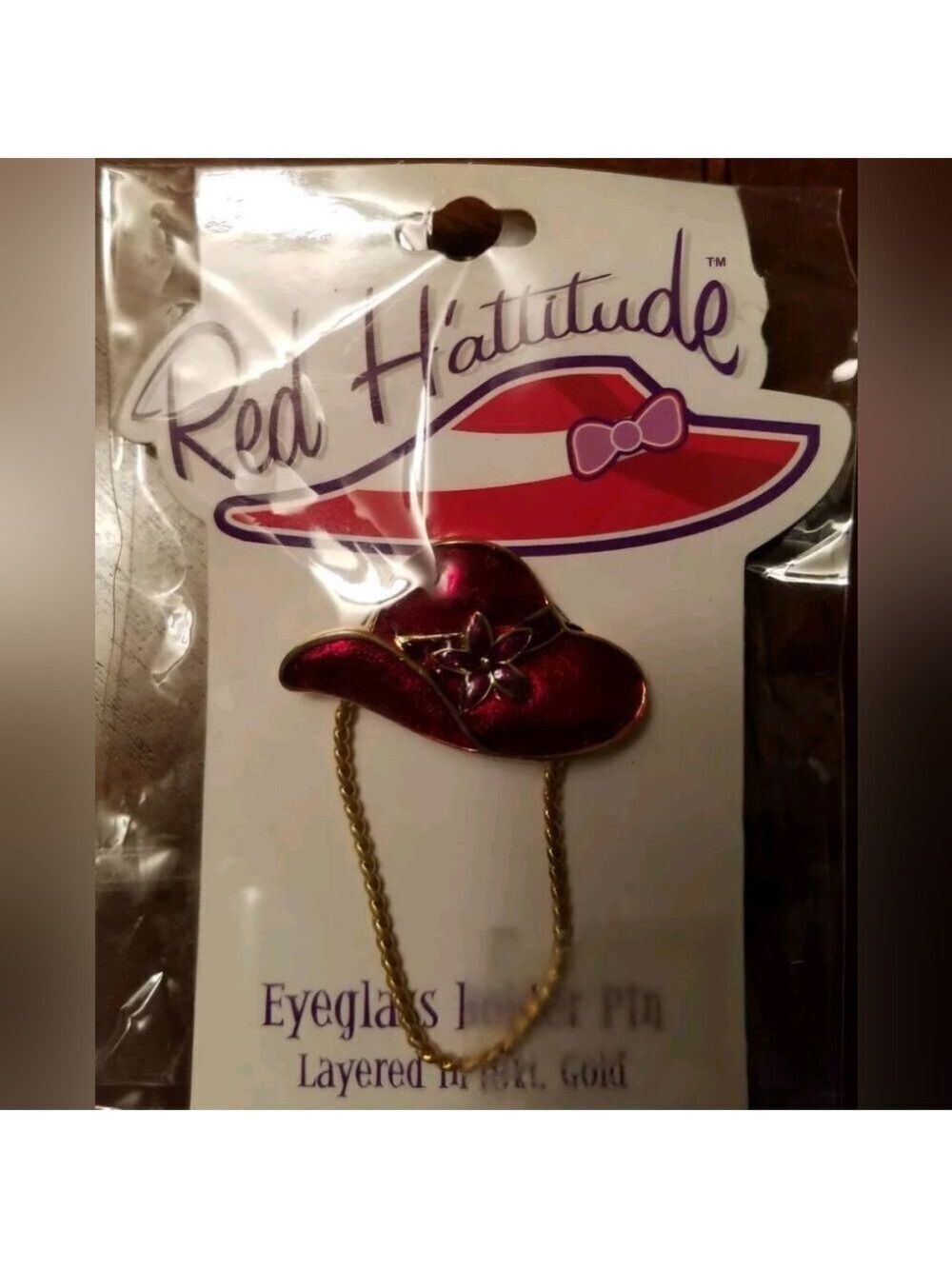NEW Red Hat HATTITUDE 18 KT GOLD EYEGLASS HOLDER NWT